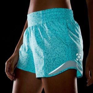 ⭐️ NWT Lululemon Seawheeze 2021 HR Hotty Hot Shorts
